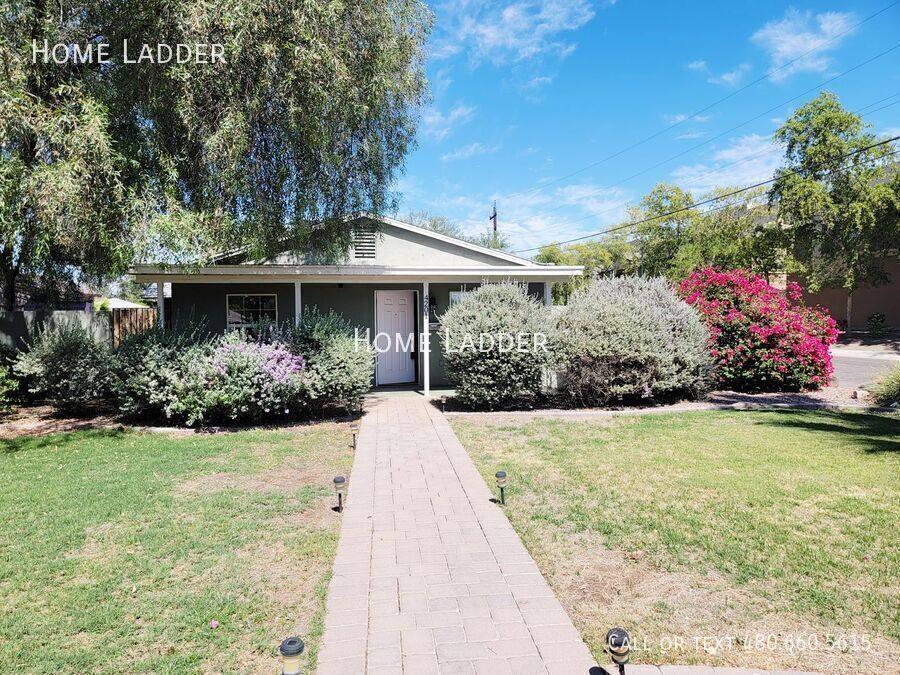 House for rent at 4201 N 19th St, Phoenix, AZ 85016