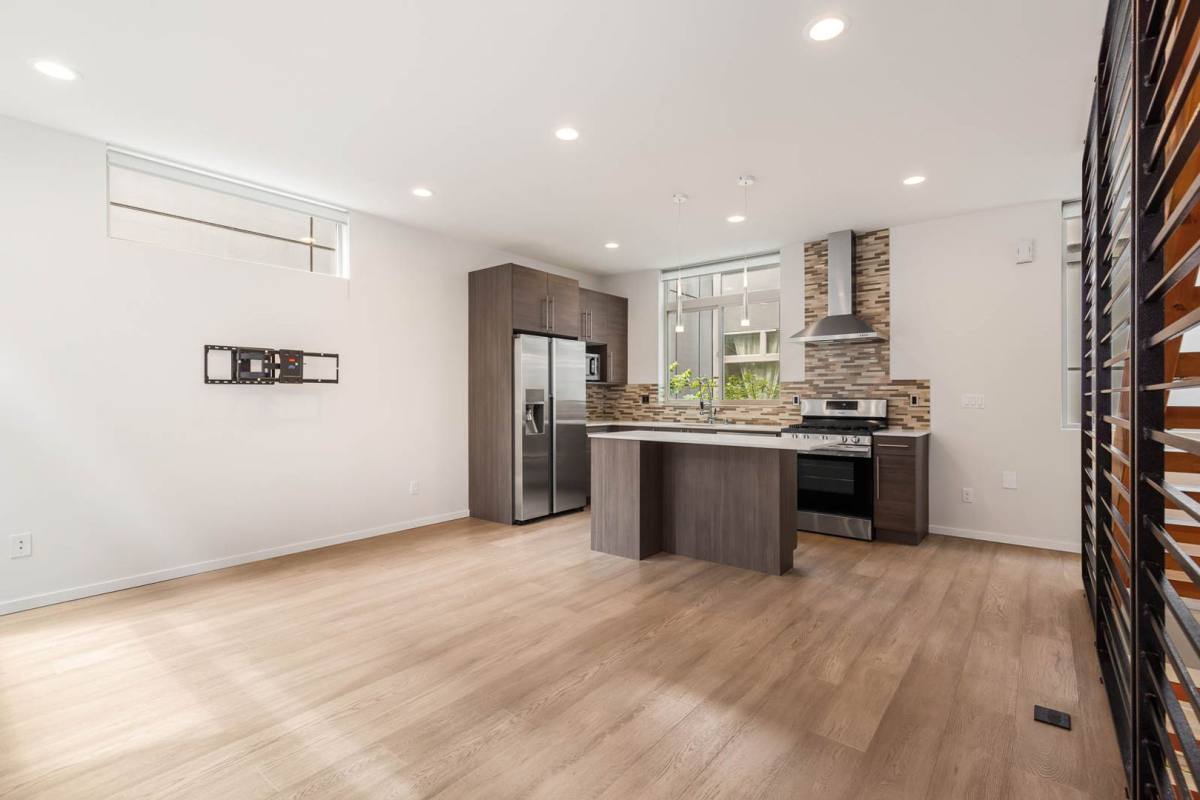 Townhouse for rent at 724A Martin Luther King Jr Way, Seattle, WA 98122
