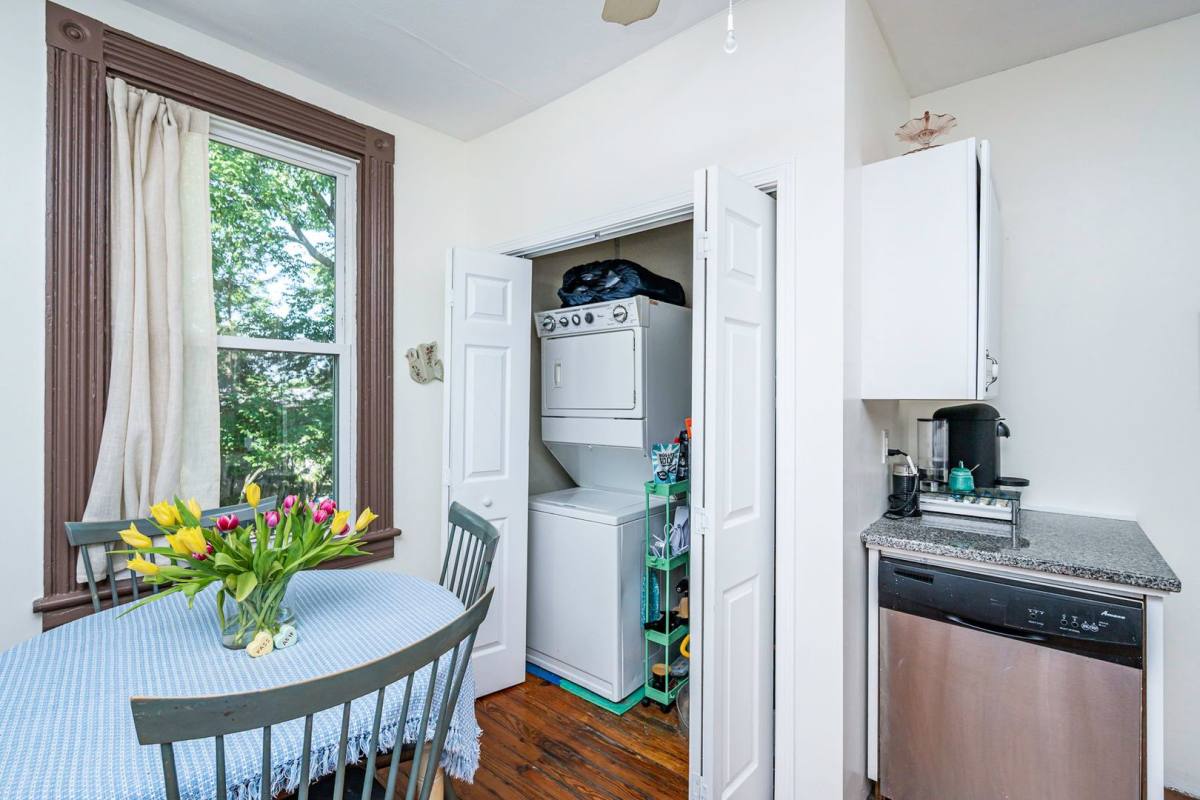Apartment for rent at 3203 Parkwood Ave, Richmond, VA 23221