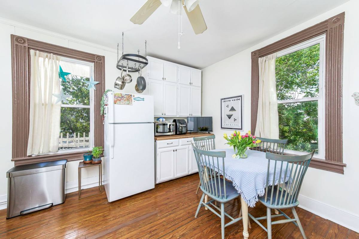 Apartment for rent at 3203 Parkwood Ave, Richmond, VA 23221