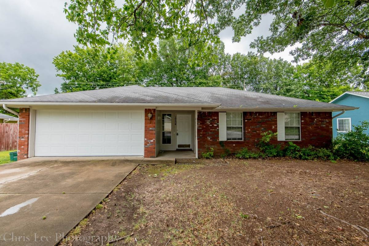 House for rent at 1754 N Salem Rd, Fayetteville, AR 72704