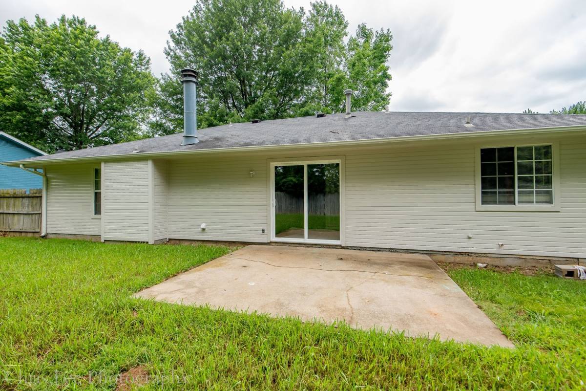 House for rent at 1754 N Salem Rd, Fayetteville, AR 72704