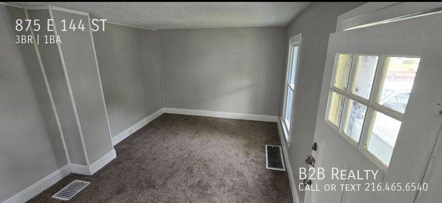 Apartment for rent at 875 E 144 St, Cleveland, OH 44110