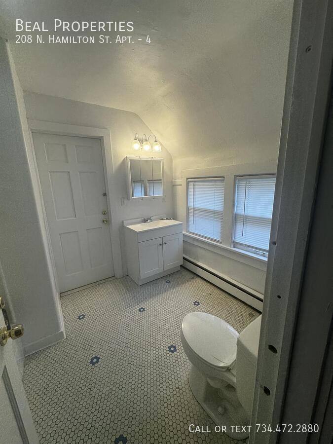 Apartment for rent at 208 N Hamilton St #4, Ypsilanti, MI 48197