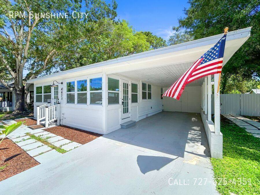 Apartment for rent at 4631 Queensboro Ave S, Saint Petersburg, FL 33711