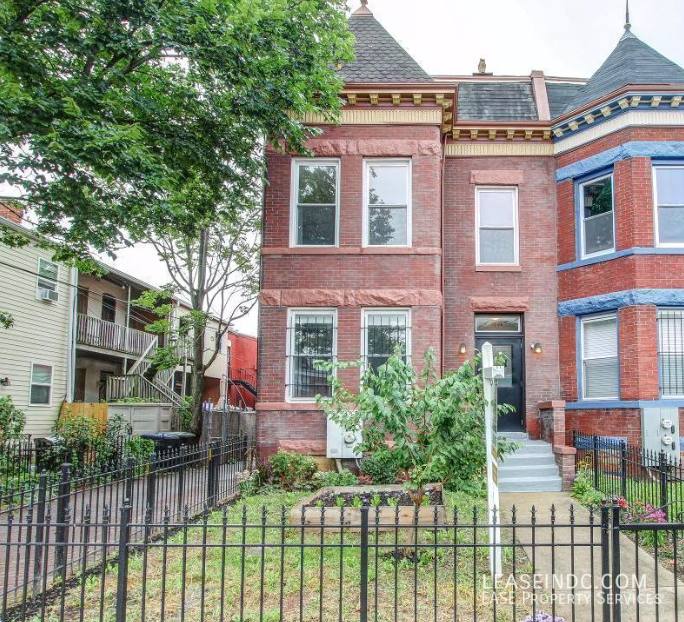 Apartment for rent at 1708 3rd St NW #1, Washington, DC 20001