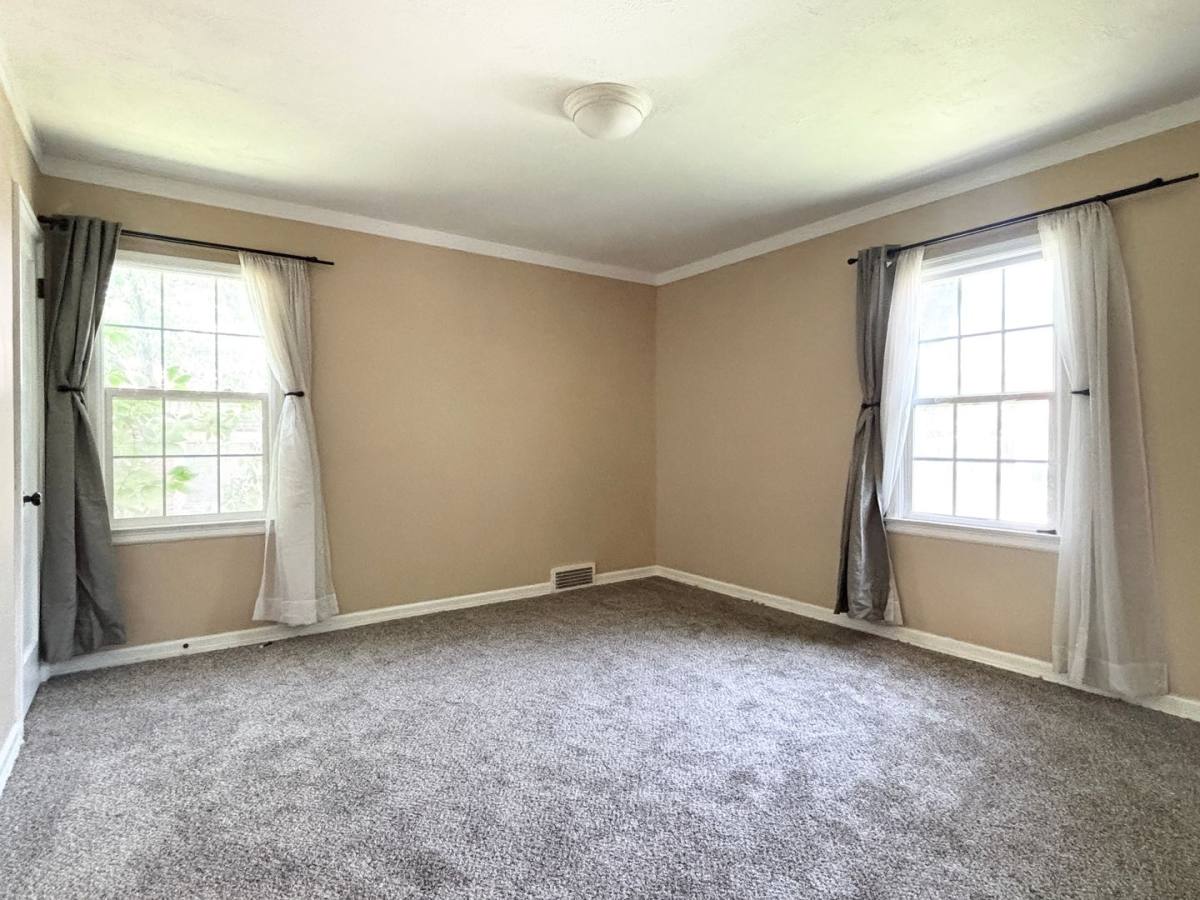 Apartment for rent at 3671 S 2300 E, Salt Lake City, UT 84109