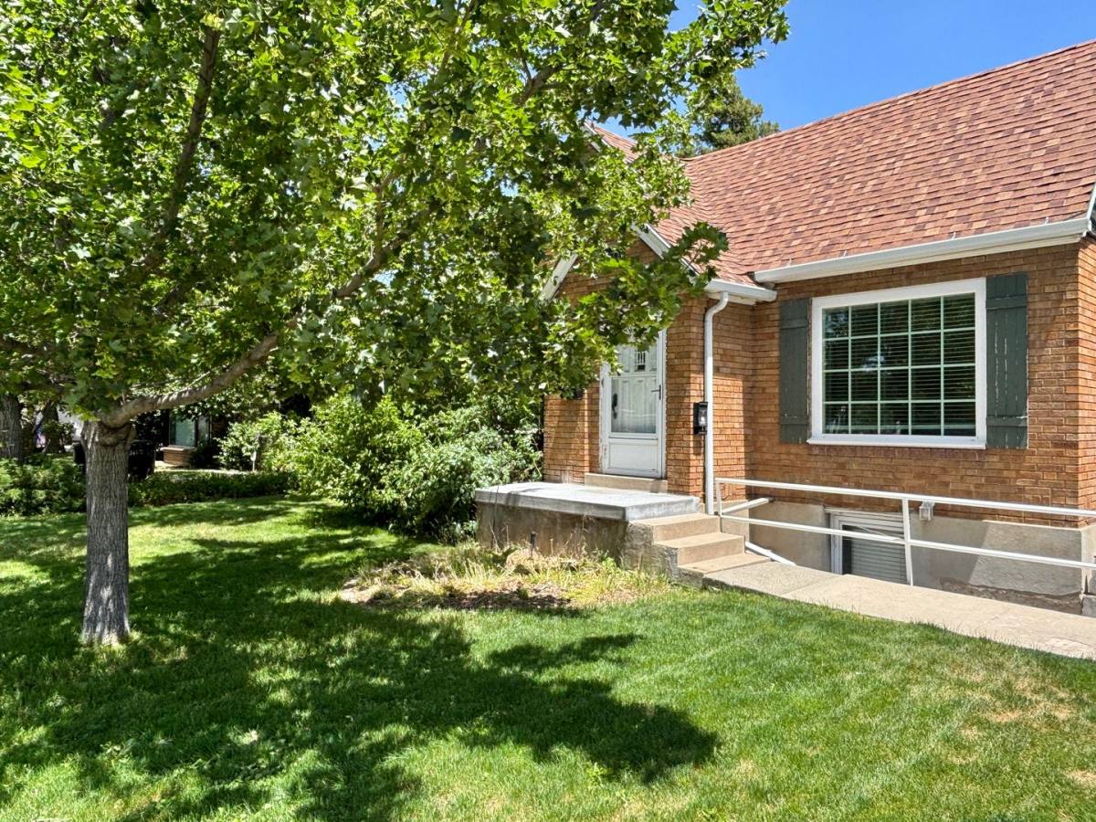 Apartment for rent at 3671 S 2300 E, Salt Lake City, UT 84109