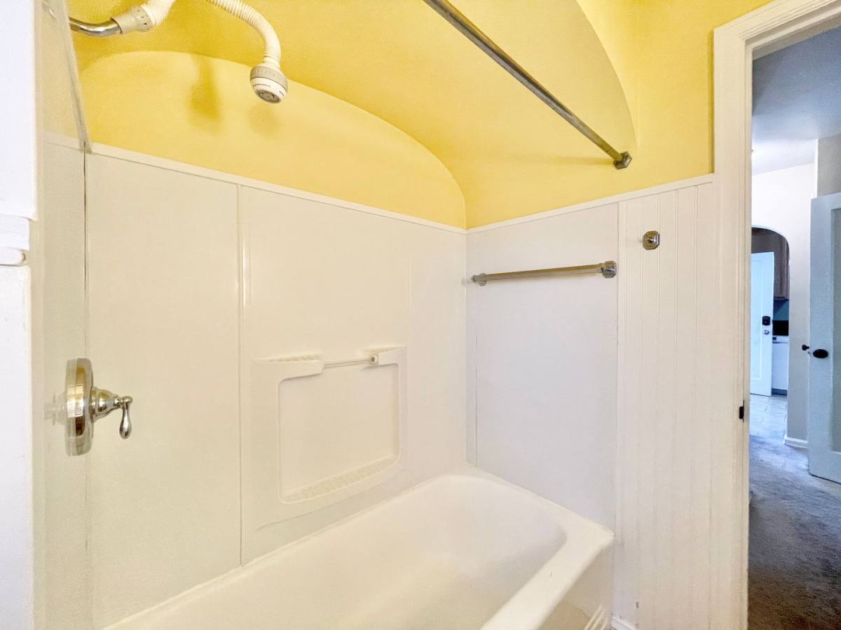 Apartment for rent at 3671 S 2300 E, Salt Lake City, UT 84109