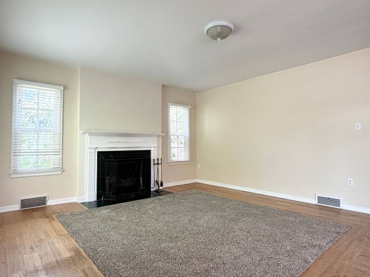 Apartment for rent at 3671 S 2300 E, Salt Lake City, UT 84109