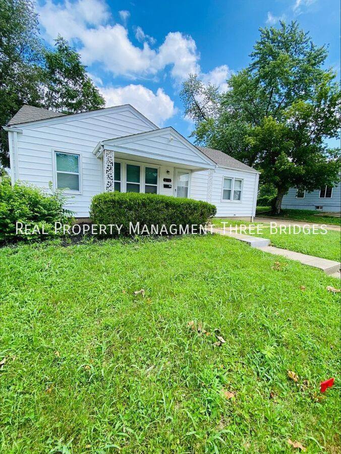 House for rent at 6156 Wulff Dr, Saint Louis, MO 63134