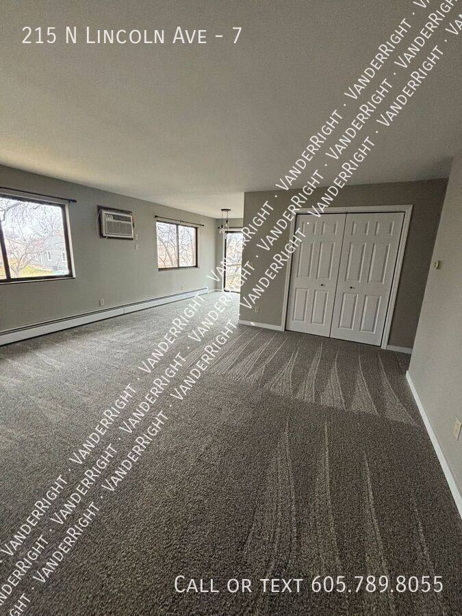 Apartment for rent at 215 N Lincoln Ave #7, Canton, SD 57013