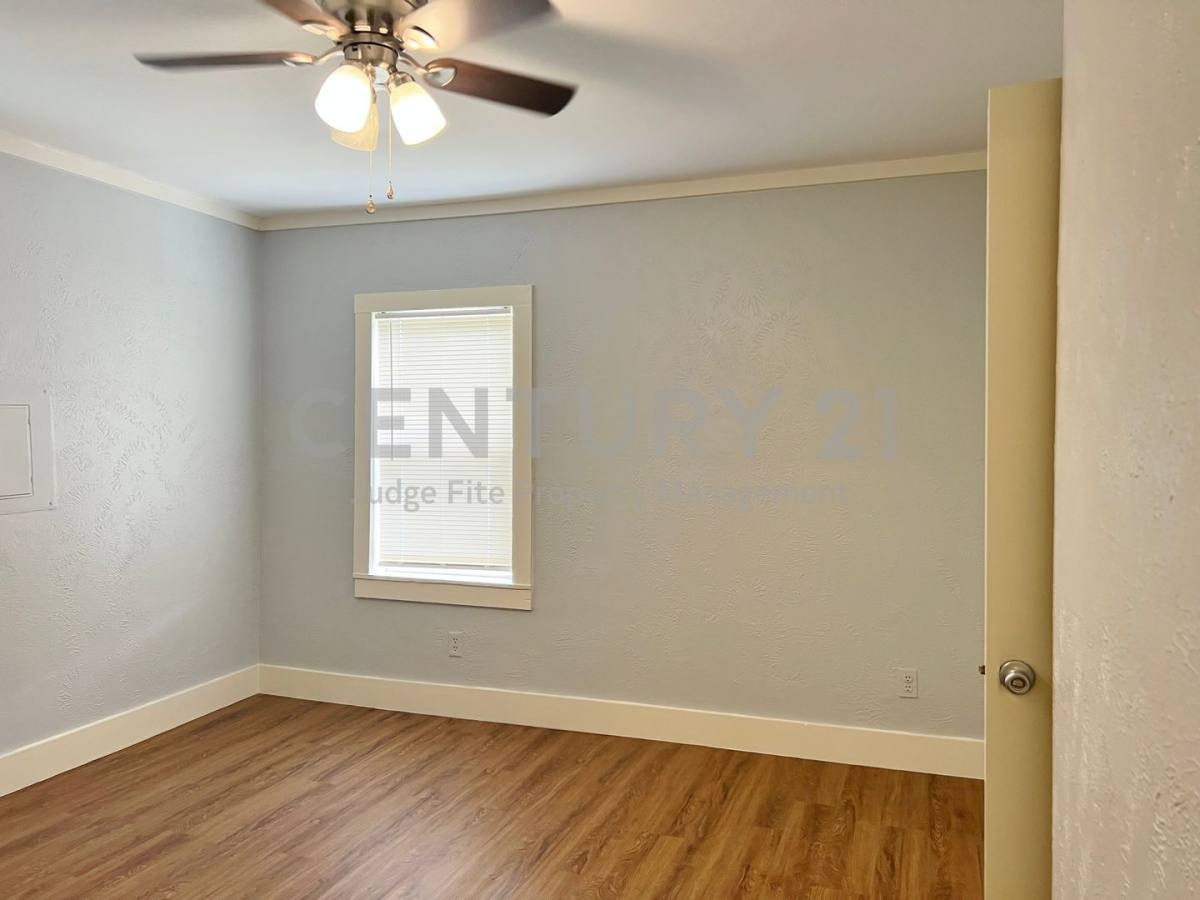 House for rent at 423 Dr Martin Luther King Jr Blvd, Waxahachie, TX 75165
