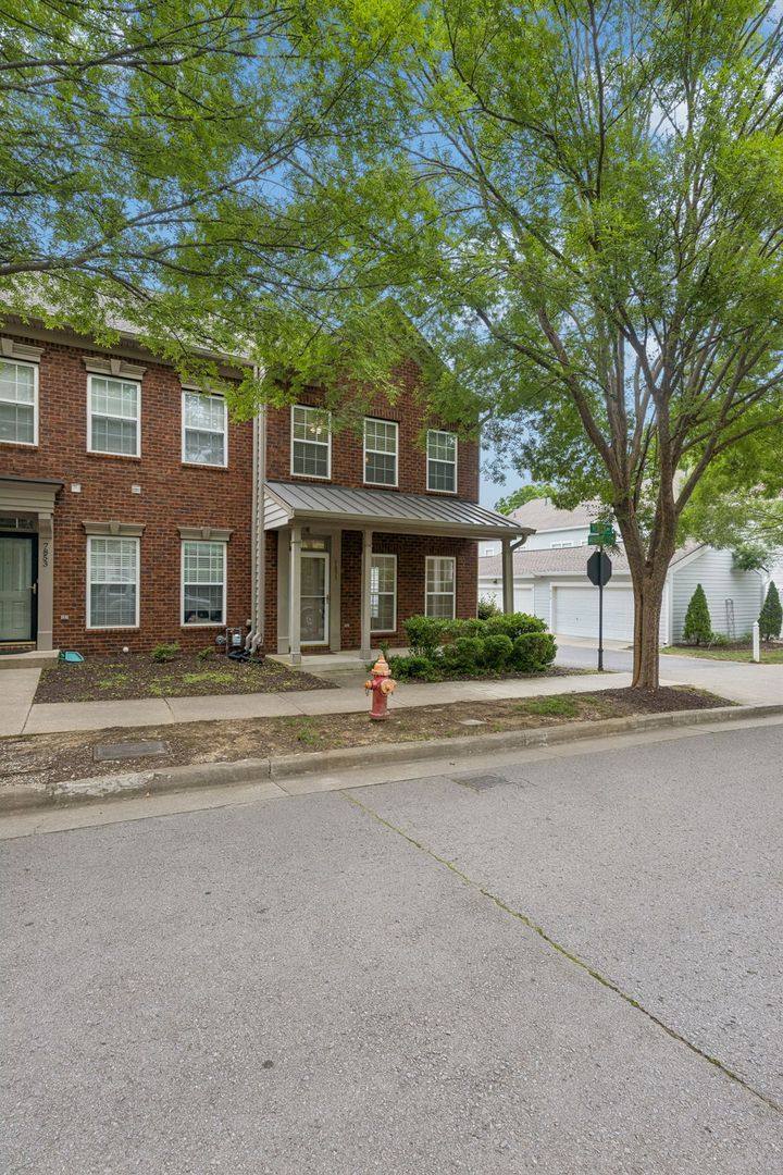 Townhouse for rent at 7855 Heaton Way, Nashville, TN 37211