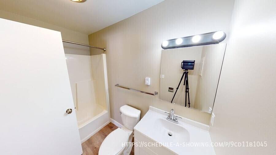 404 E Park #3, Marquette, MI 49855 - Apartment for Rent - Image 2