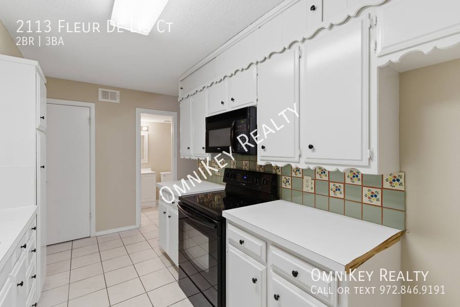 House for rent at 2113 Fleur De Lis Court, Arlington, TX 76012