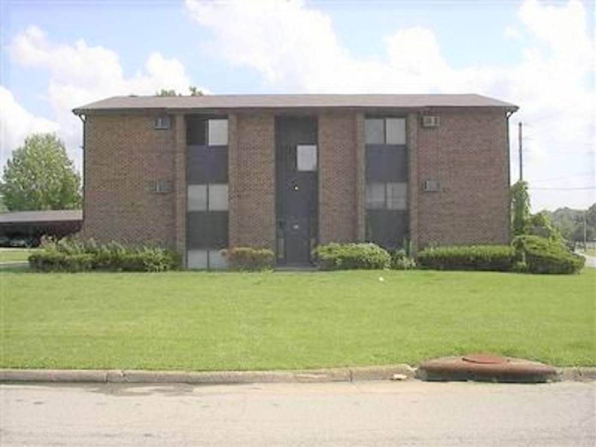 Apartment for rent at 27 Carter Circle, Youngstown, OH 44512