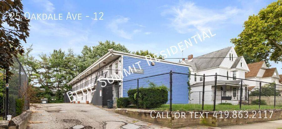 Apartment for rent at 25 Oakdale Ave #12, Akron, OH 44302