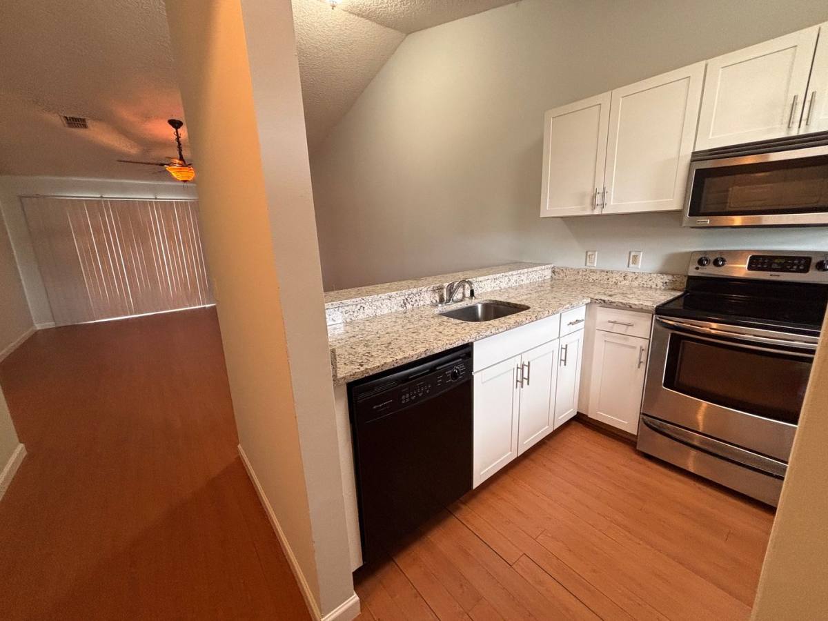 House for rent at 154 Governor St, Green Cove Springs, FL 32043