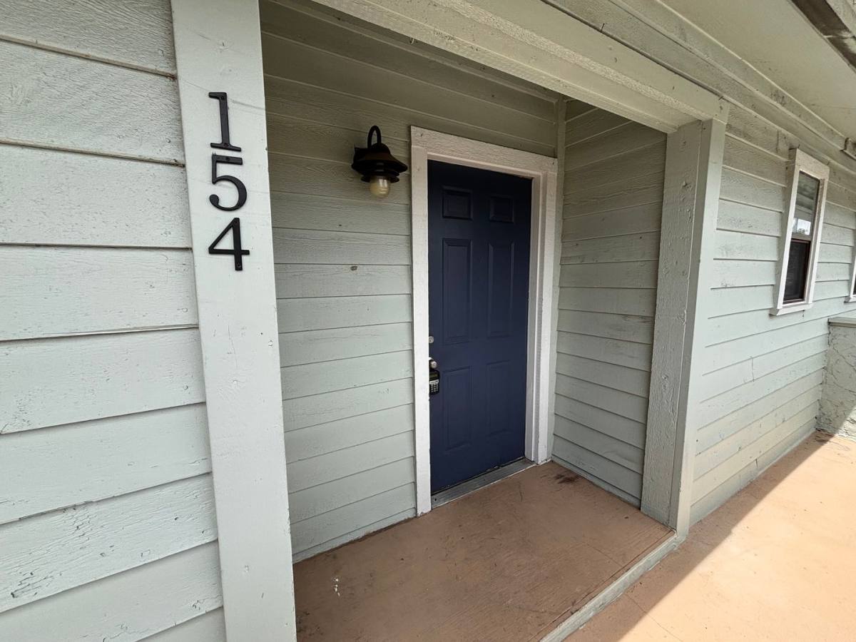 House for rent at 154 Governor St, Green Cove Springs, FL 32043