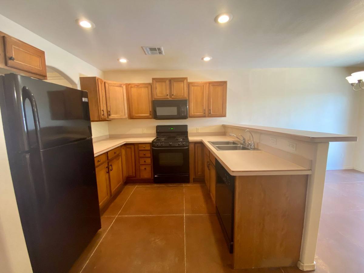 Townhouse for rent at 3860 Las Colinas Dr, Las Cruces, NM 88012