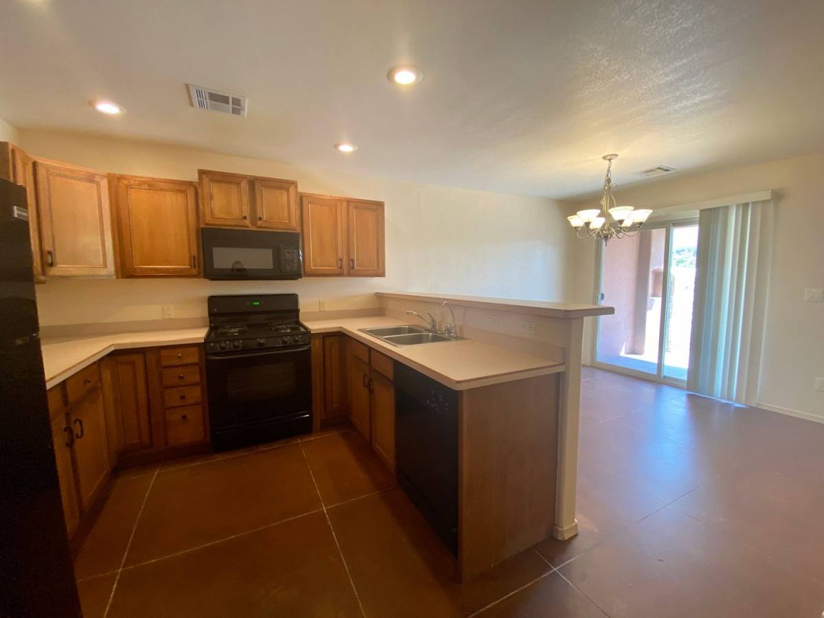 Townhouse for rent at 3860 Las Colinas Dr, Las Cruces, NM 88012