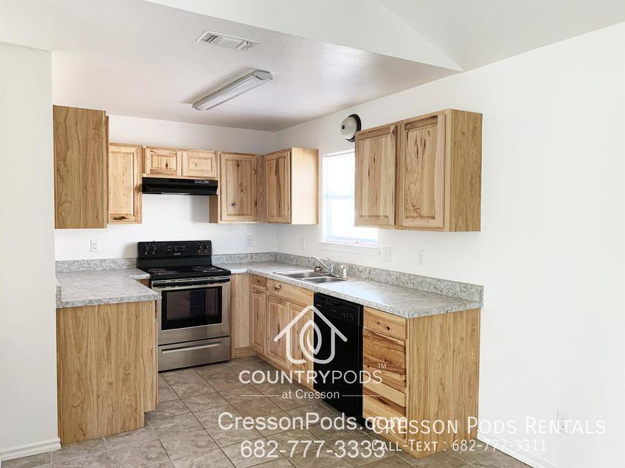 Apartment for rent at 9079 Hines Circle, Cresson, TX 76035