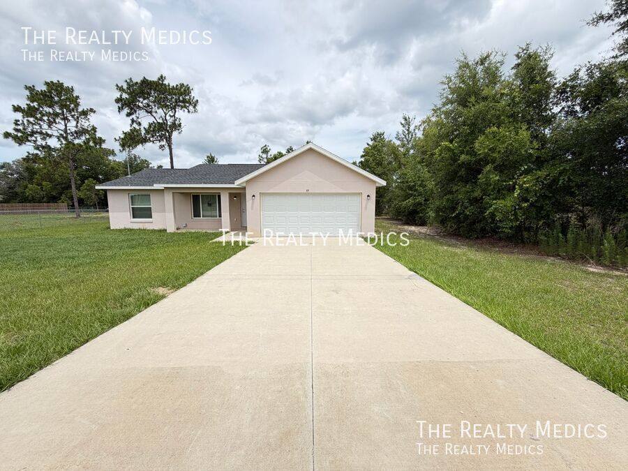 House for rent at 85 Maple Dr, Ocklawaha, FL 32179