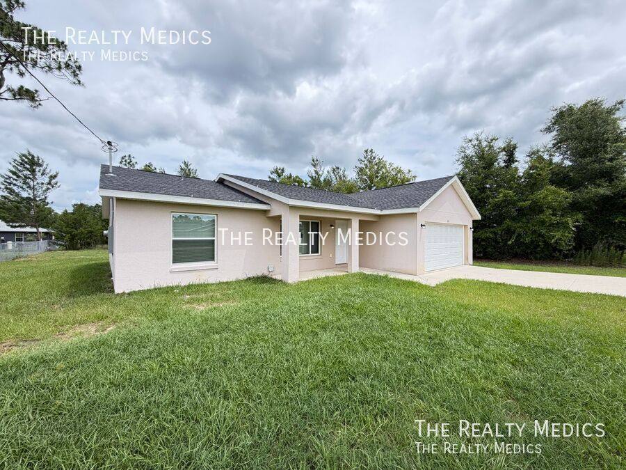 House for rent at 85 Maple Dr, Ocklawaha, FL 32179