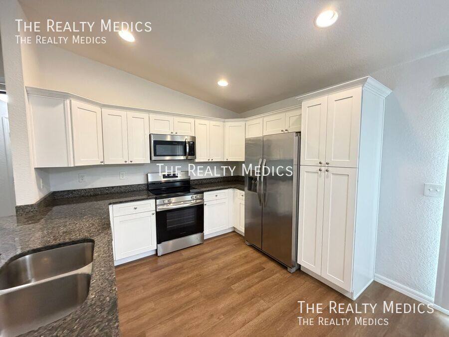 House for rent at 85 Maple Dr, Ocklawaha, FL 32179