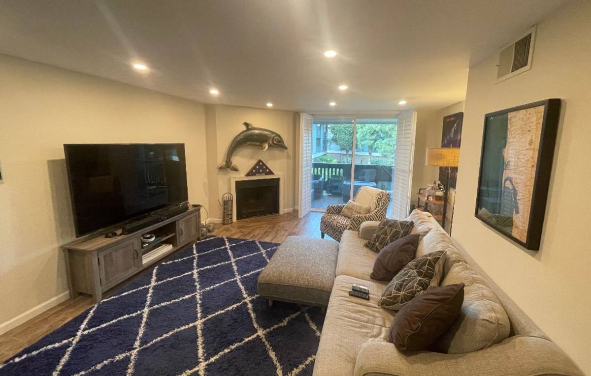 Condo for rent at 3098 Rue Deorleans, San Diego, CA 92106