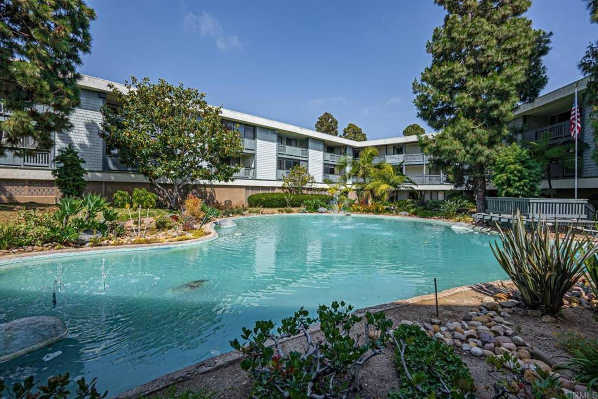 Condo for rent at 3098 Rue Deorleans, San Diego, CA 92106