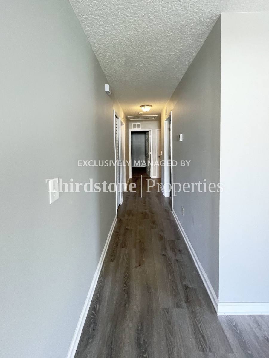 House for rent at 371 Smith St, Jacksonville, FL 32204