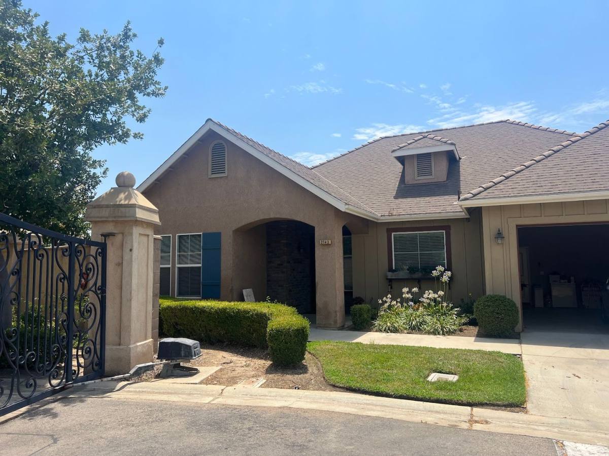 House for rent at 2143 S Church Ave, Reedley, CA 93654