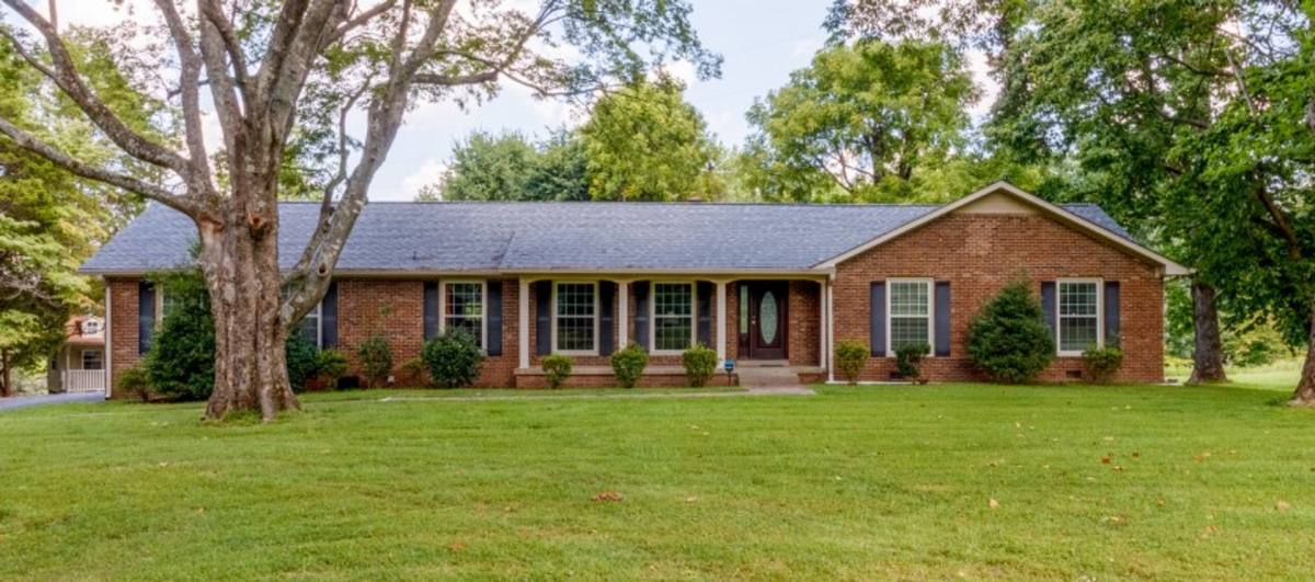 House for rent at 1735 Cedarcroft Dr, Clarksville, TN 37043