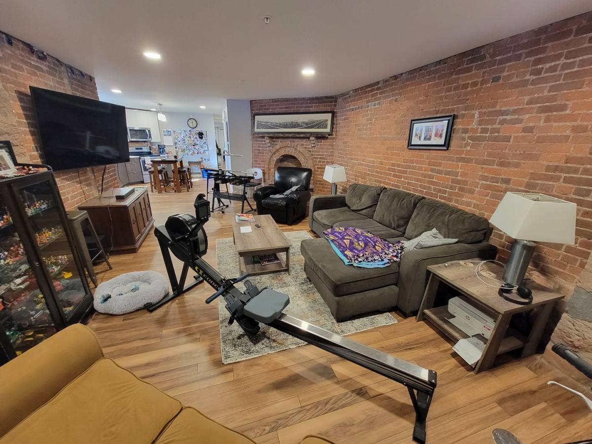 Apartment for rent at 1509 E Superior St, Duluth, MN 55812