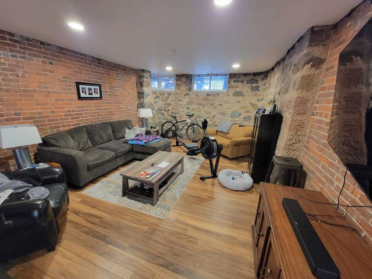 Apartment for rent at 1509 E Superior St, Duluth, MN 55812