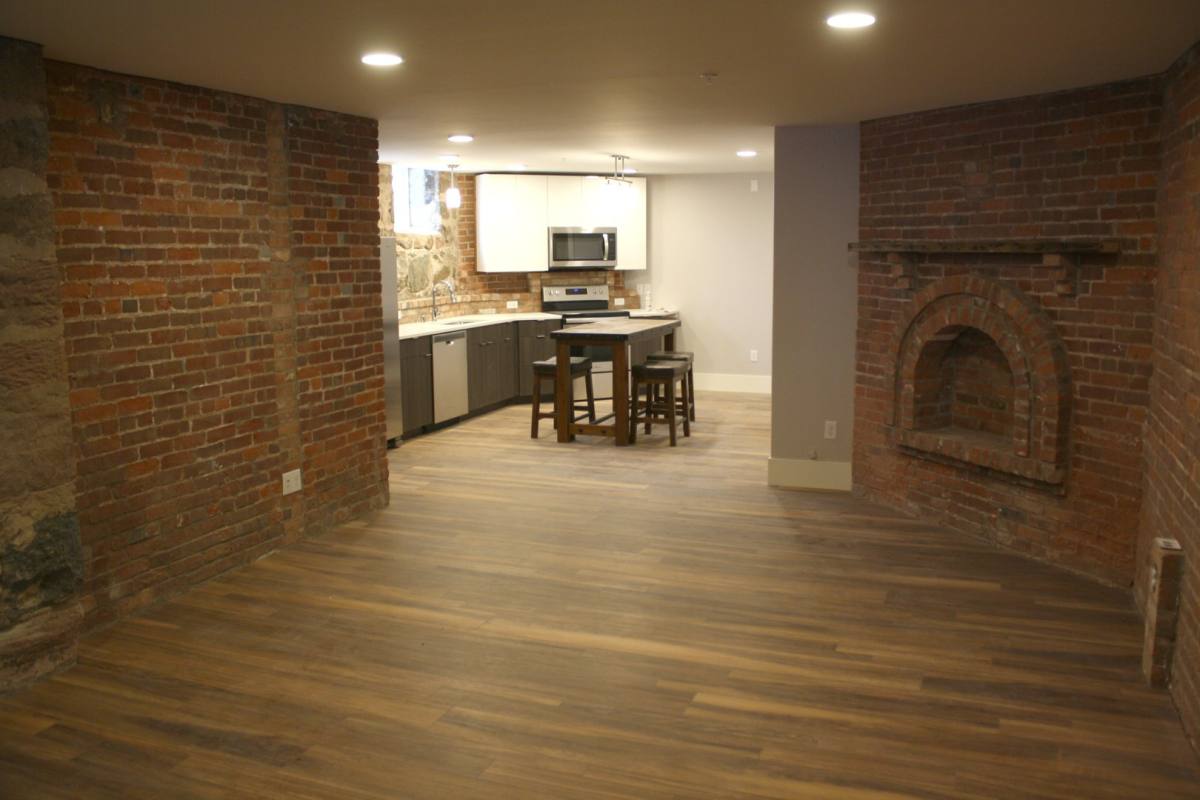 Apartment for rent at 1509 E Superior St, Duluth, MN 55812