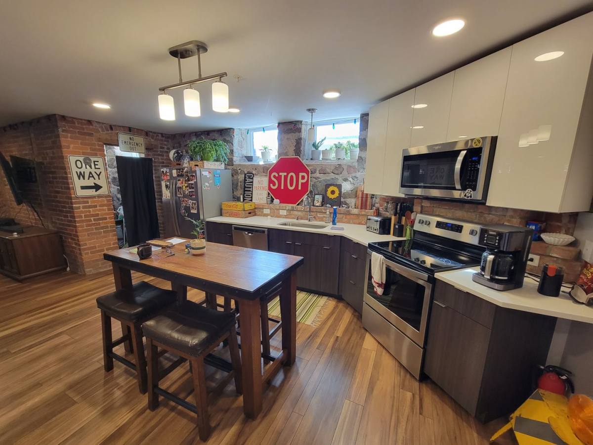 Apartment for rent at 1509 E Superior St, Duluth, MN 55812