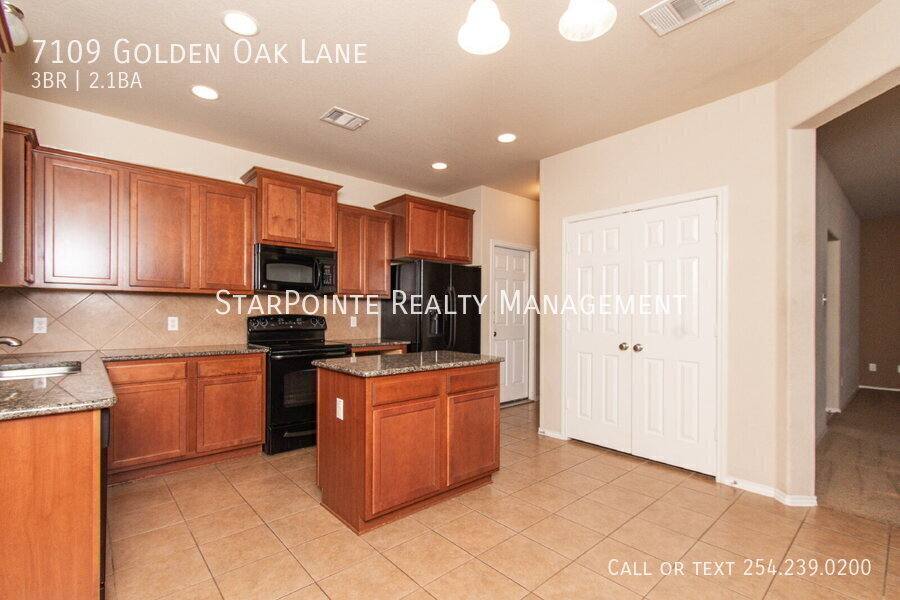 House for rent at 7109 Golden Oak Lane, Killeen, TX 76542