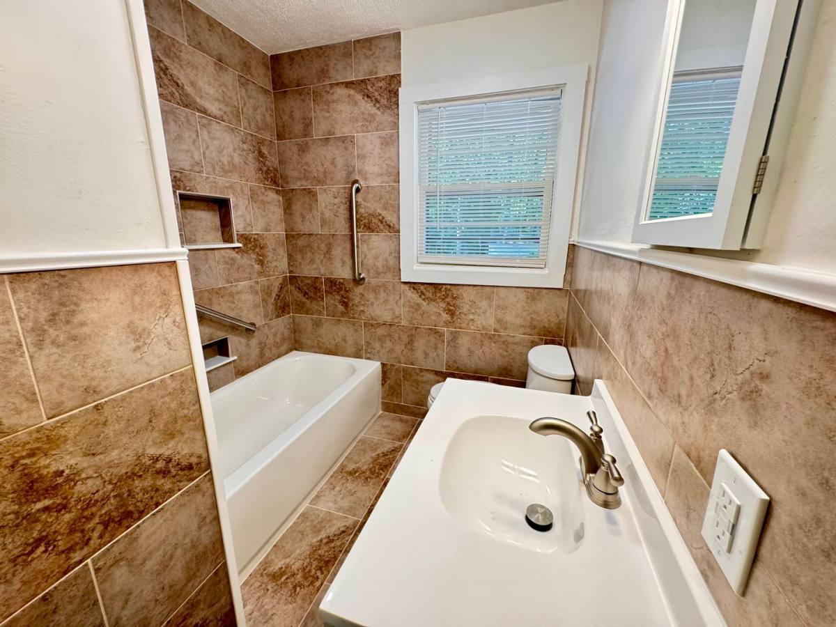 House for rent at 804 E Northington St, South Hill, VA 23970