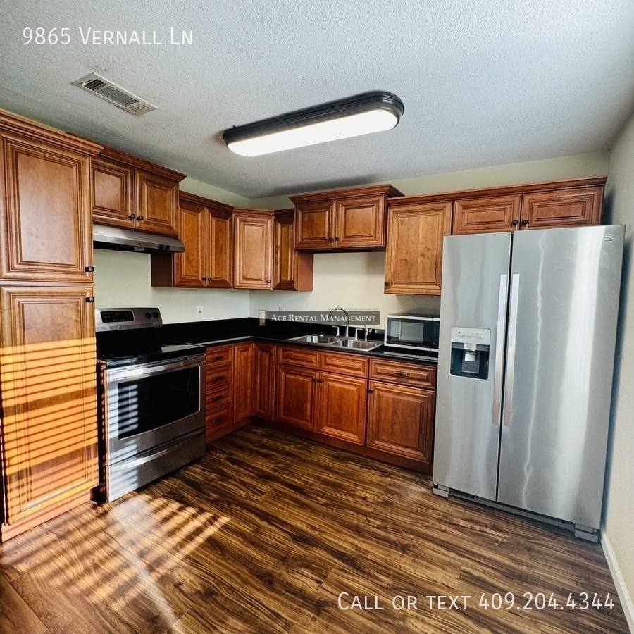 House for rent at 9865 Vernall Lane, Beaumont, TX 77713