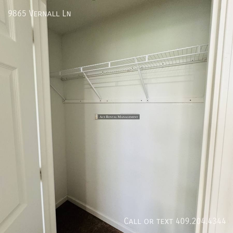 House for rent at 9865 Vernall Lane, Beaumont, TX 77713