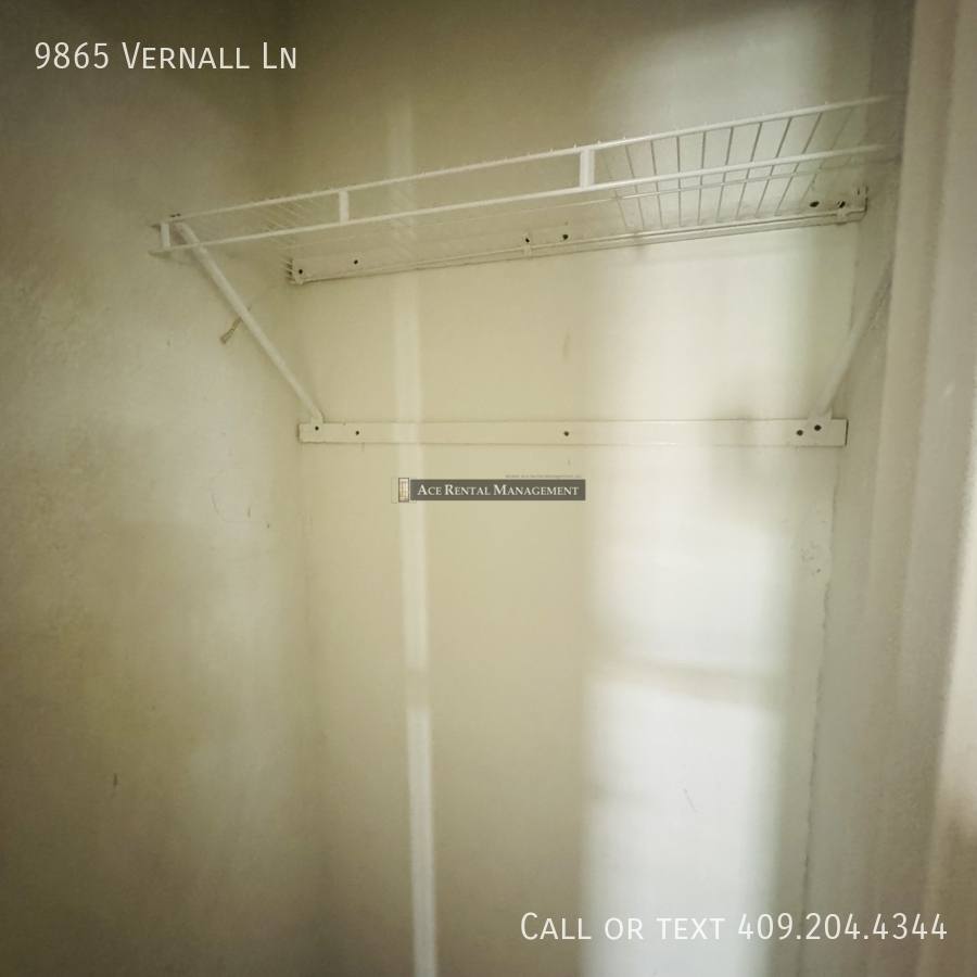 House for rent at 9865 Vernall Lane, Beaumont, TX 77713