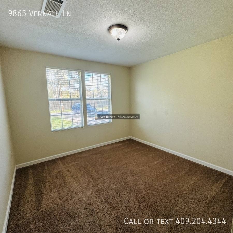 House for rent at 9865 Vernall Lane, Beaumont, TX 77713