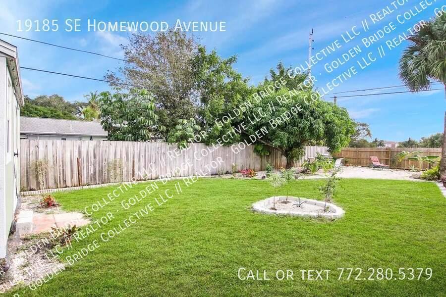 House for rent at 19185 SE Homewood Ave, Jupiter, FL 33469