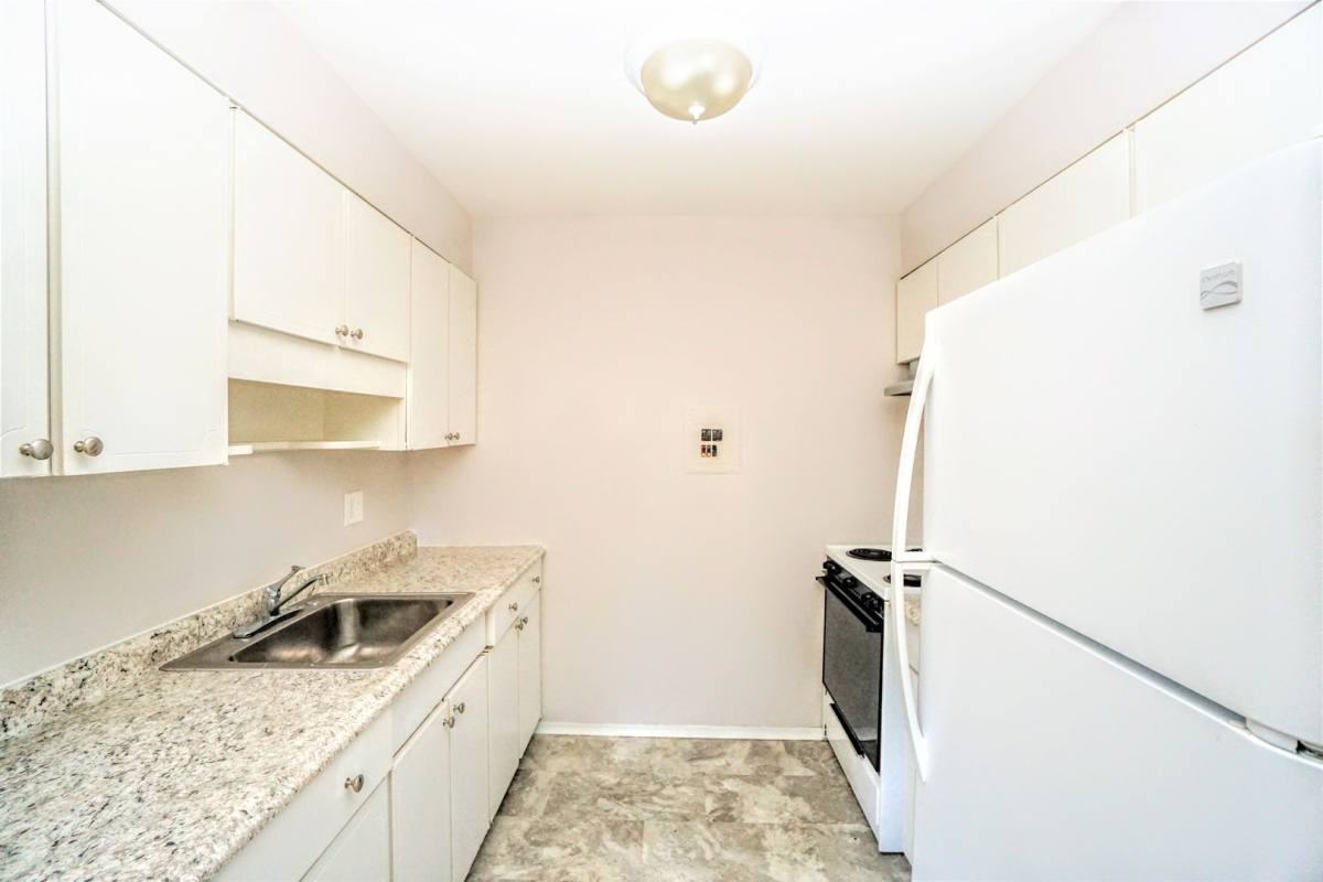 Apartment for rent at 146 Woodhill Dr #6, Rochester, NY 14616