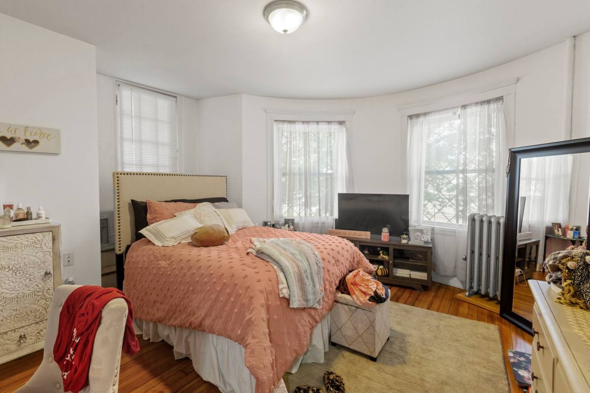 Apartment for rent at 1462 Commonwealth Ave #2, Allston, MA 02134
