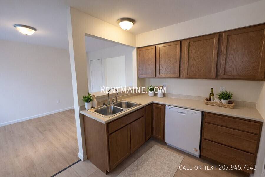 Apartment for rent at 35 Valley View Lane #A, Bangor, ME 04401