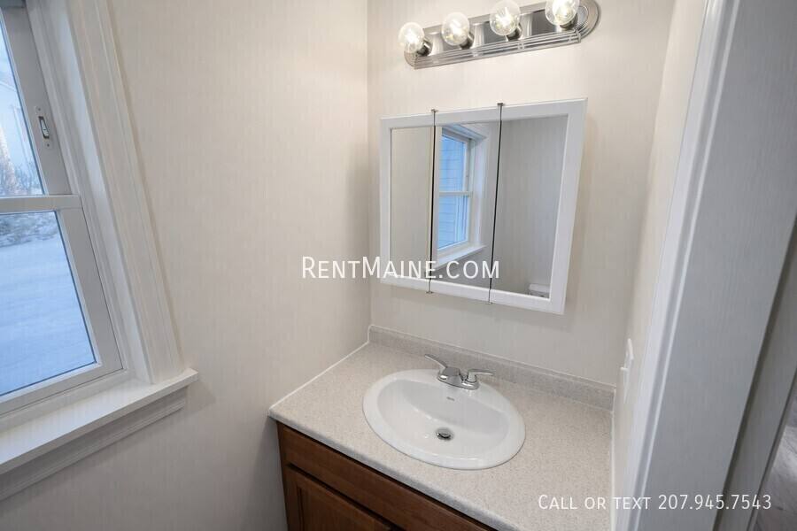 Apartment for rent at 35 Valley View Lane #A, Bangor, ME 04401